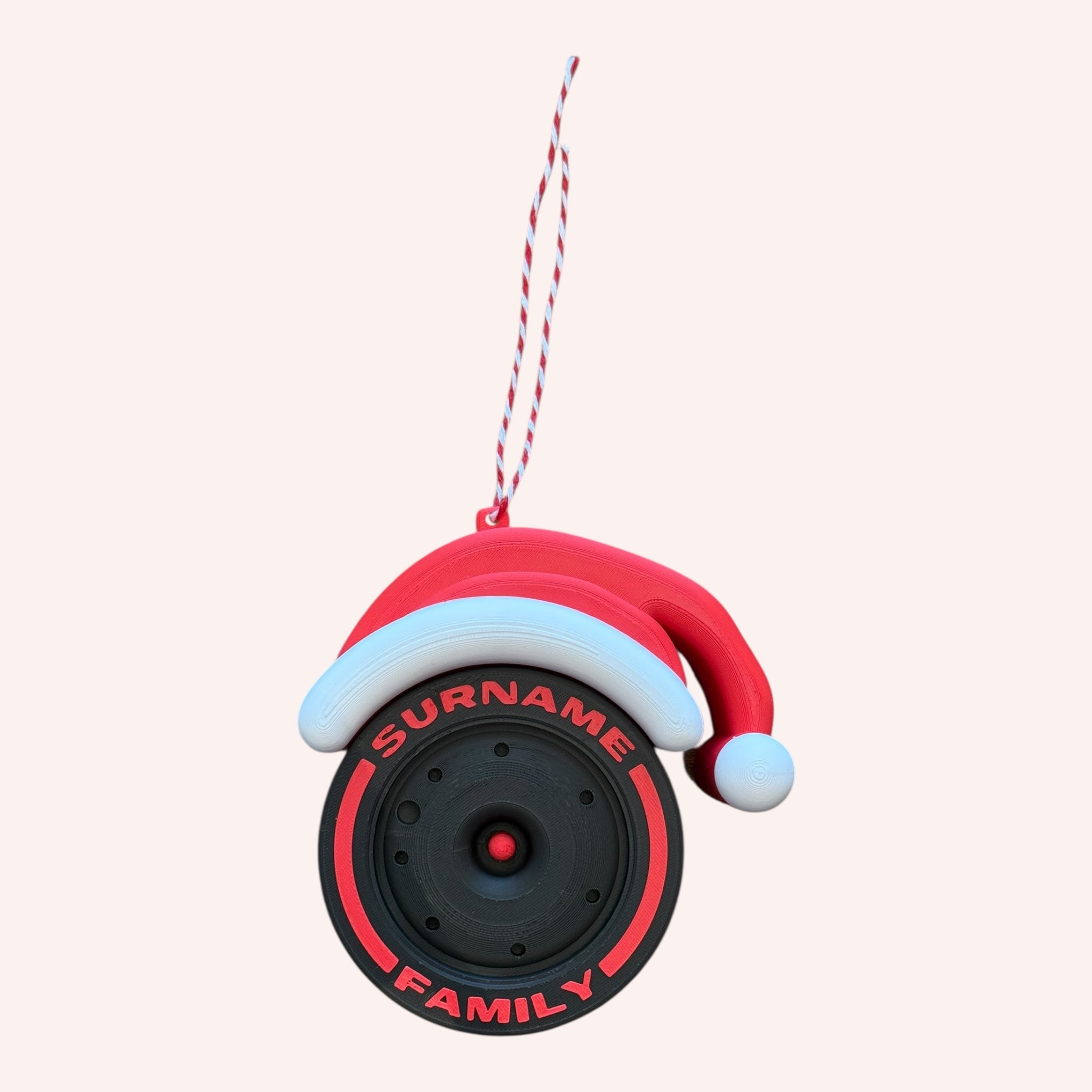 Custom Formula 1 Tire Ornament with Personalized Text – F1 Christmas Decoration with Removable Santa Hat – Racing Gift & Collectible