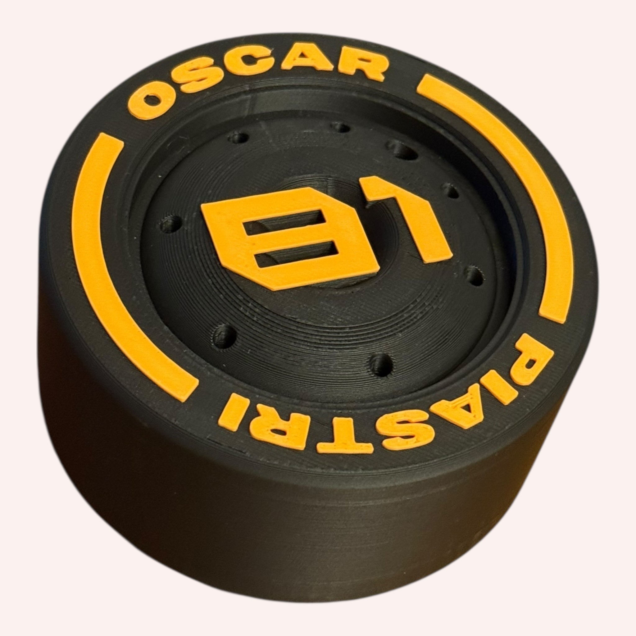 Oscar Piastri F1 tire