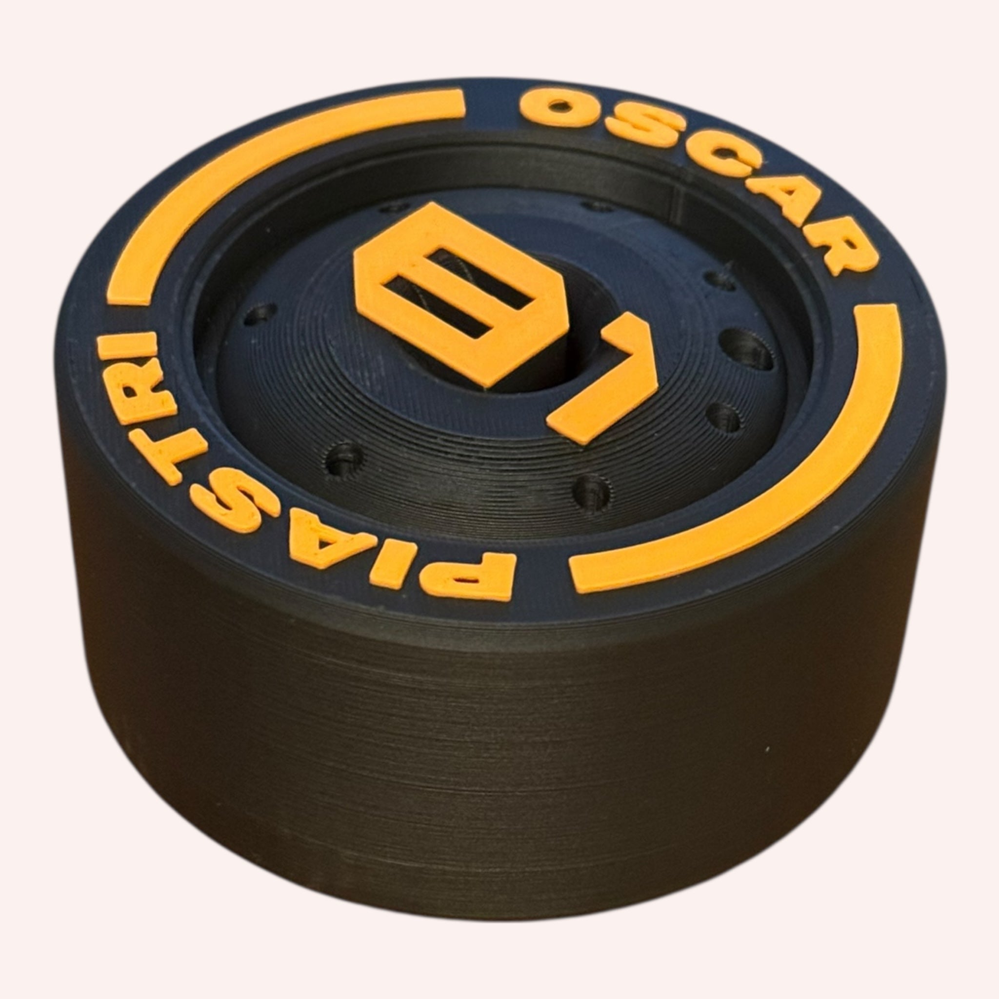 Oscar Piastri F1 tire