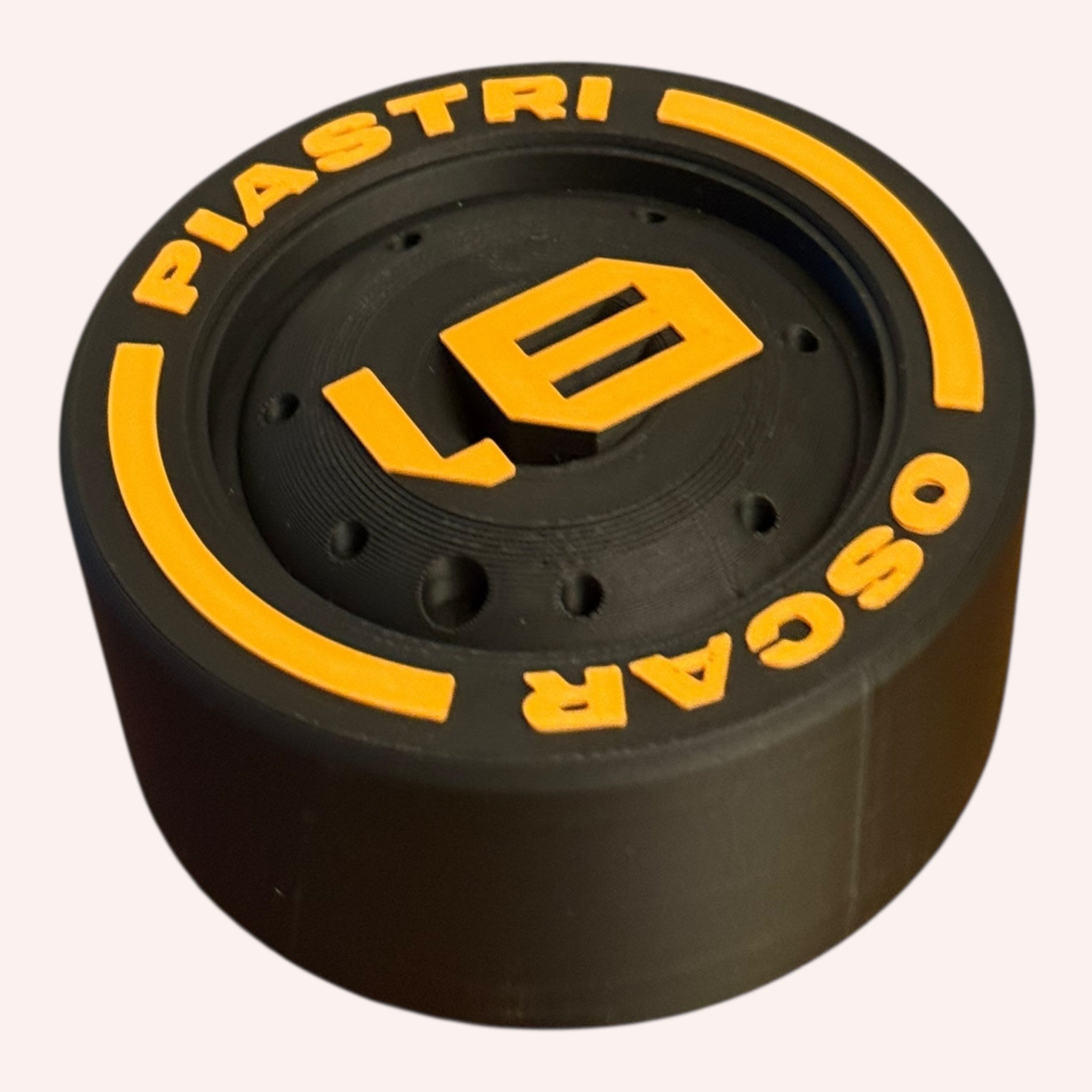 Oscar Piastri F1 tire