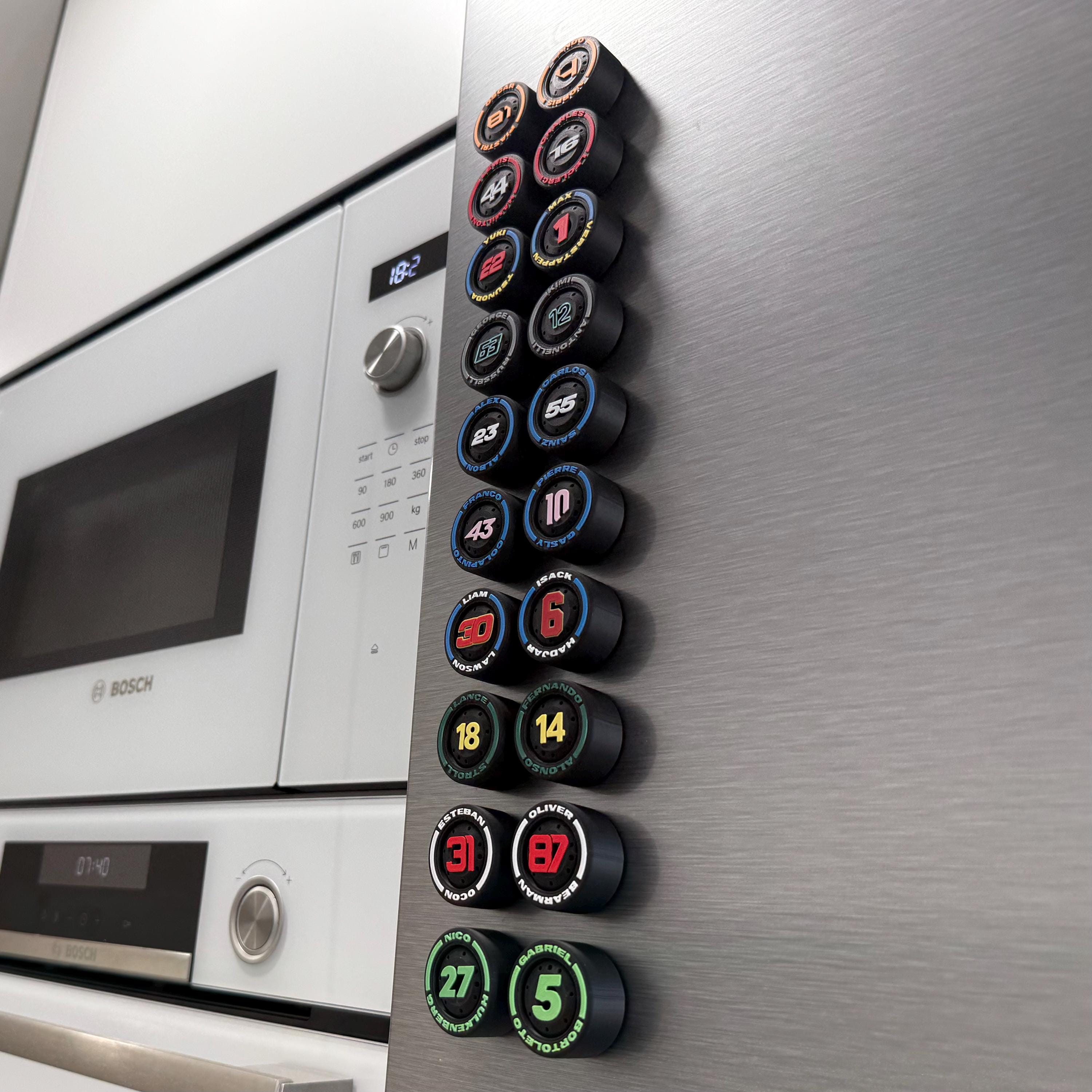 F1 2025 Full Grid Tire Magnet Set – All 20 Drivers Slick Compound with Race Numbers Formula 1 Gift for Motorsport Fans and Collectors